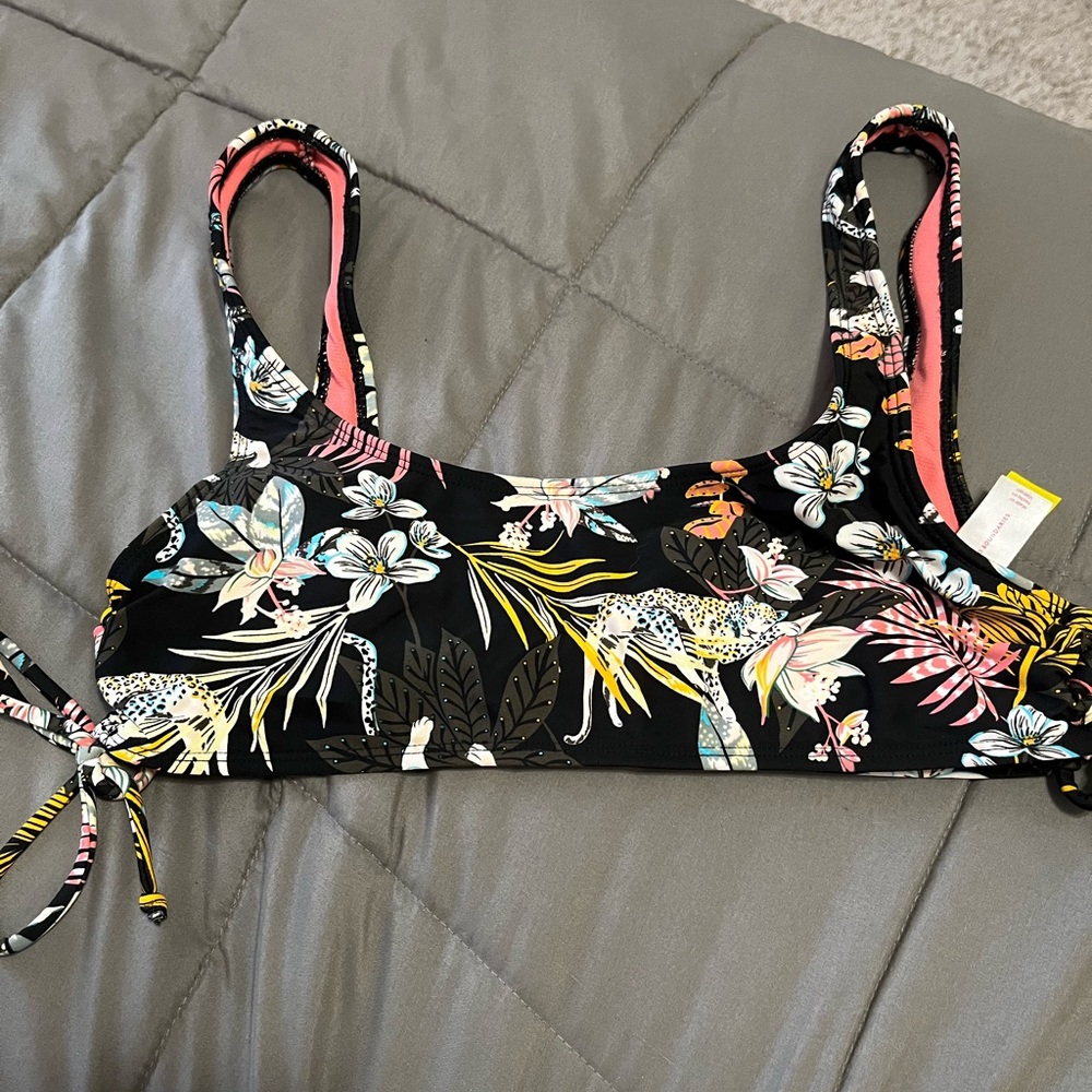 Floral bikini top